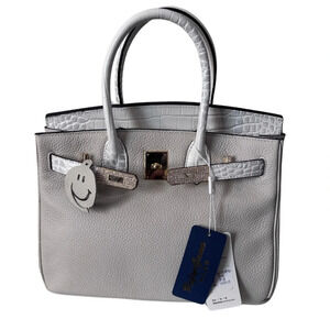 ✨ Host Pick ✨ NWT | Stunning Cowhide Leather Satchel with Crossbody Strap